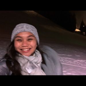 Meet your Posher, Kobie